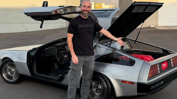 Delorean com motor de Ferrari V8