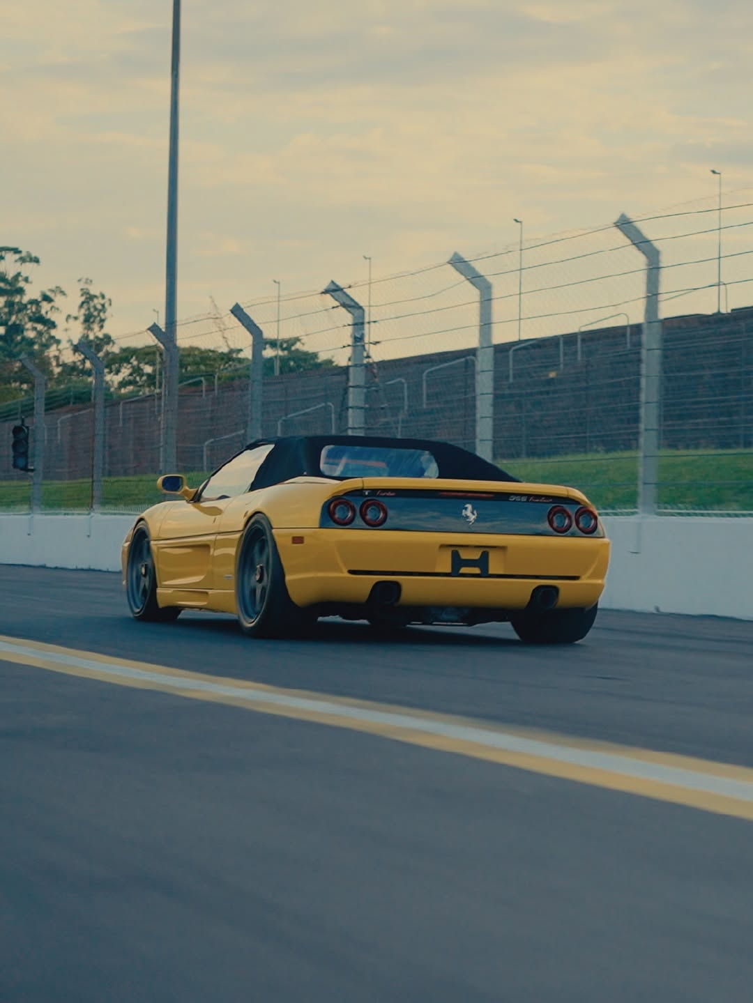 Ferrari F355 Turbo